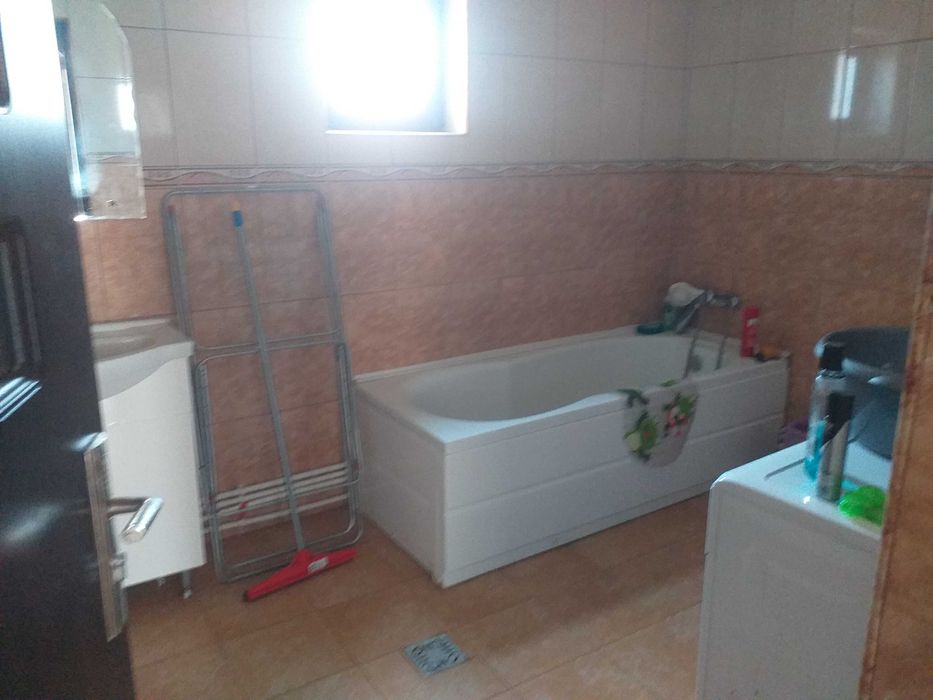 casa de inchiriat lumina