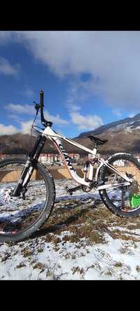 Bicicleta MTB Giant Trance X4 2011 Full Custom