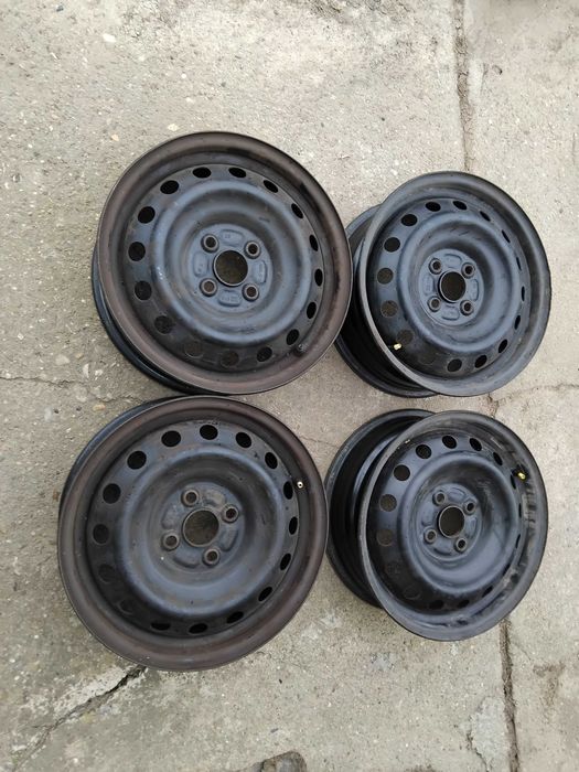 Железни джанти 15 цола за Toyota Yaris