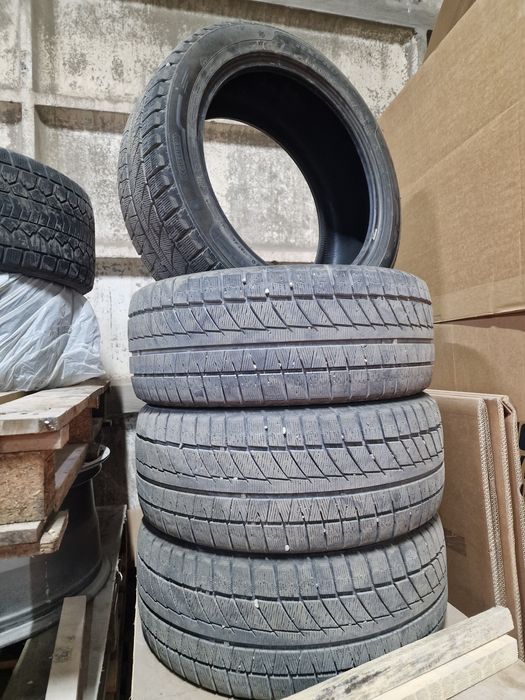 Продам А/шины 275/45 R20 Roadx (Китай)