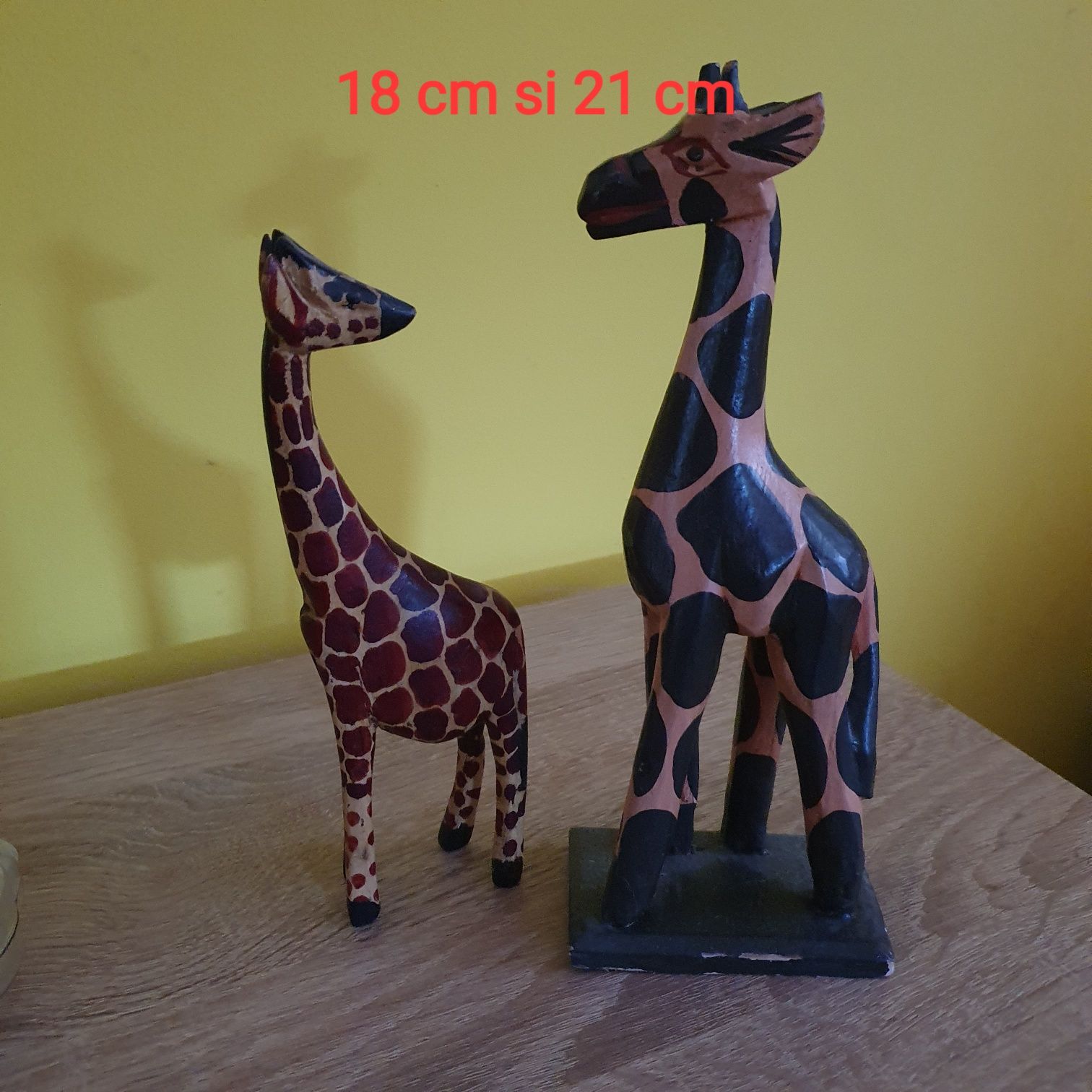 Lot de 5 girafe din lemn