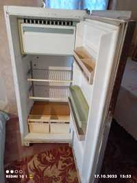 Холодильник Орск, раскладушка ручной работы