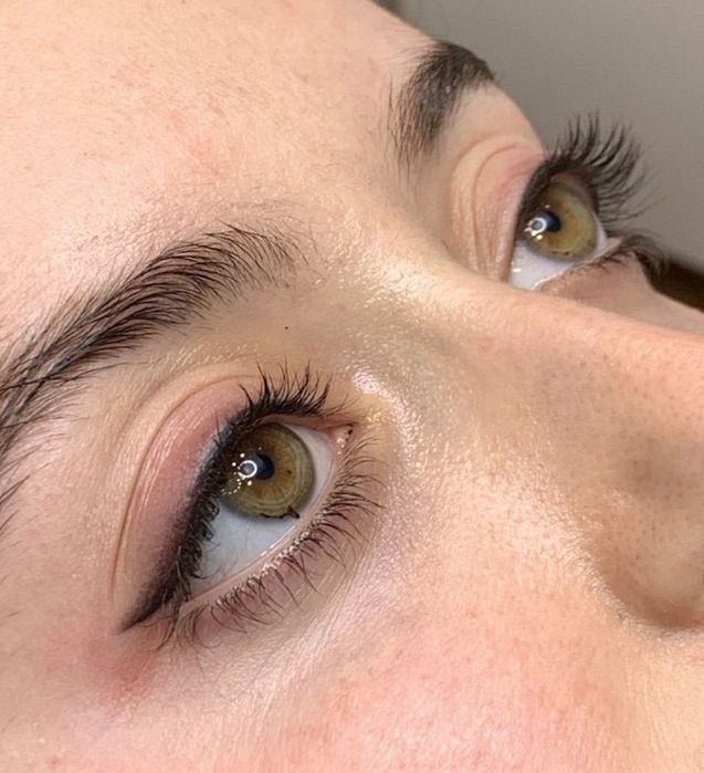 Micropigmentare sprâncene