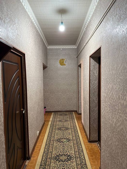 Продаётся большая 3-ех комнатная высокопотолочная квартира