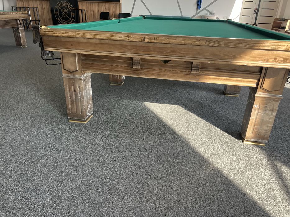 Бильярд стол продаётса старт люкс копия всего 5 месяц работал.
