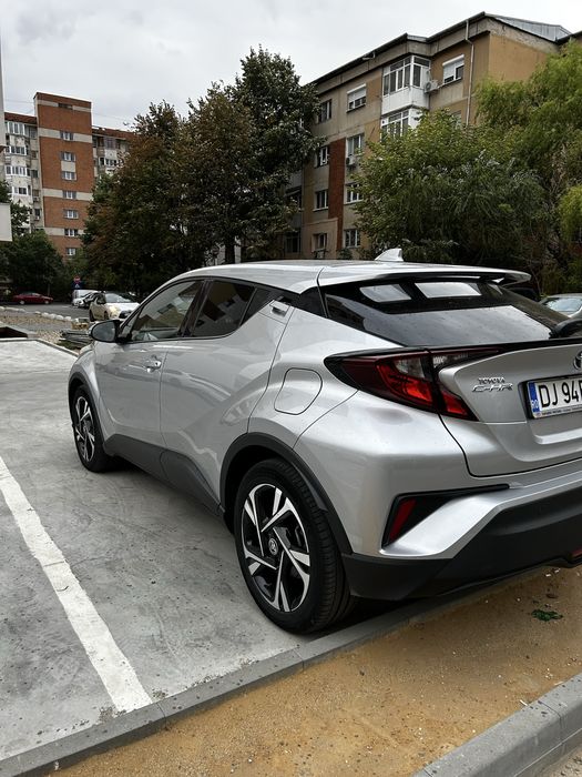 Toyota C-HR, 1.8 Hybrid, 2022, unic proprietar (inca 3 ani garantie)