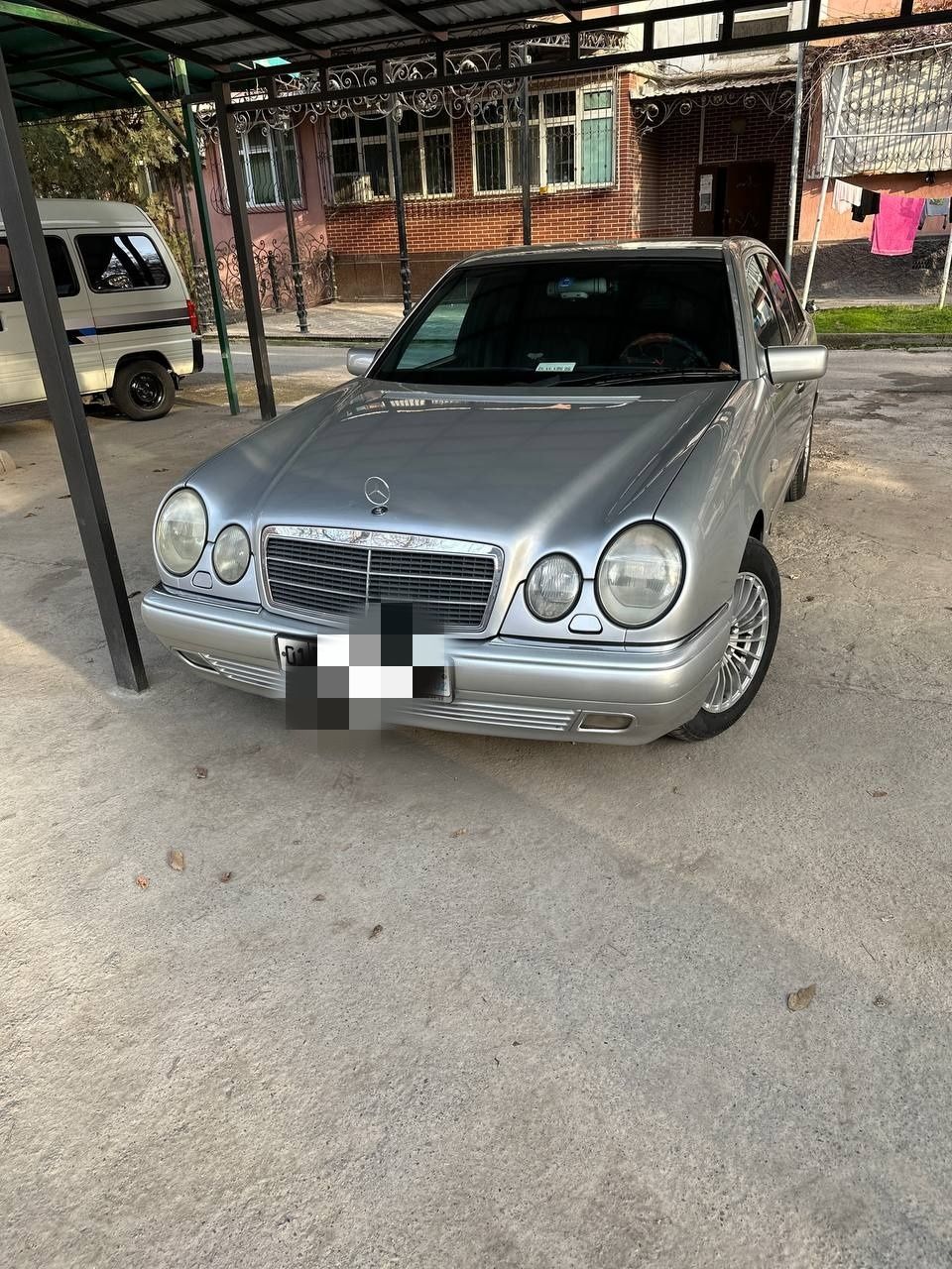 Mercedes Benz W210 E230