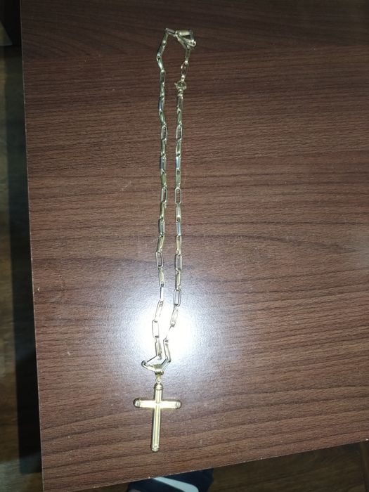 Lantisor plus cruciulita