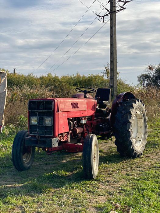 Tractor internațional 633
