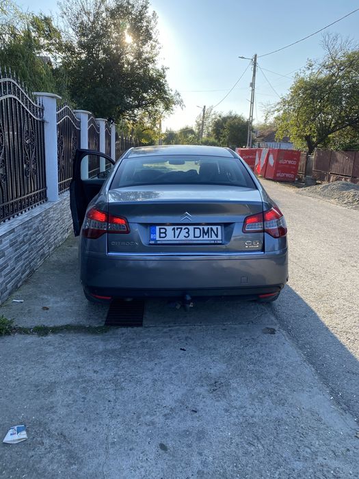 Vand CITROEN C5 unic propietar an 2011 se ofera fiscal km 260000 reali