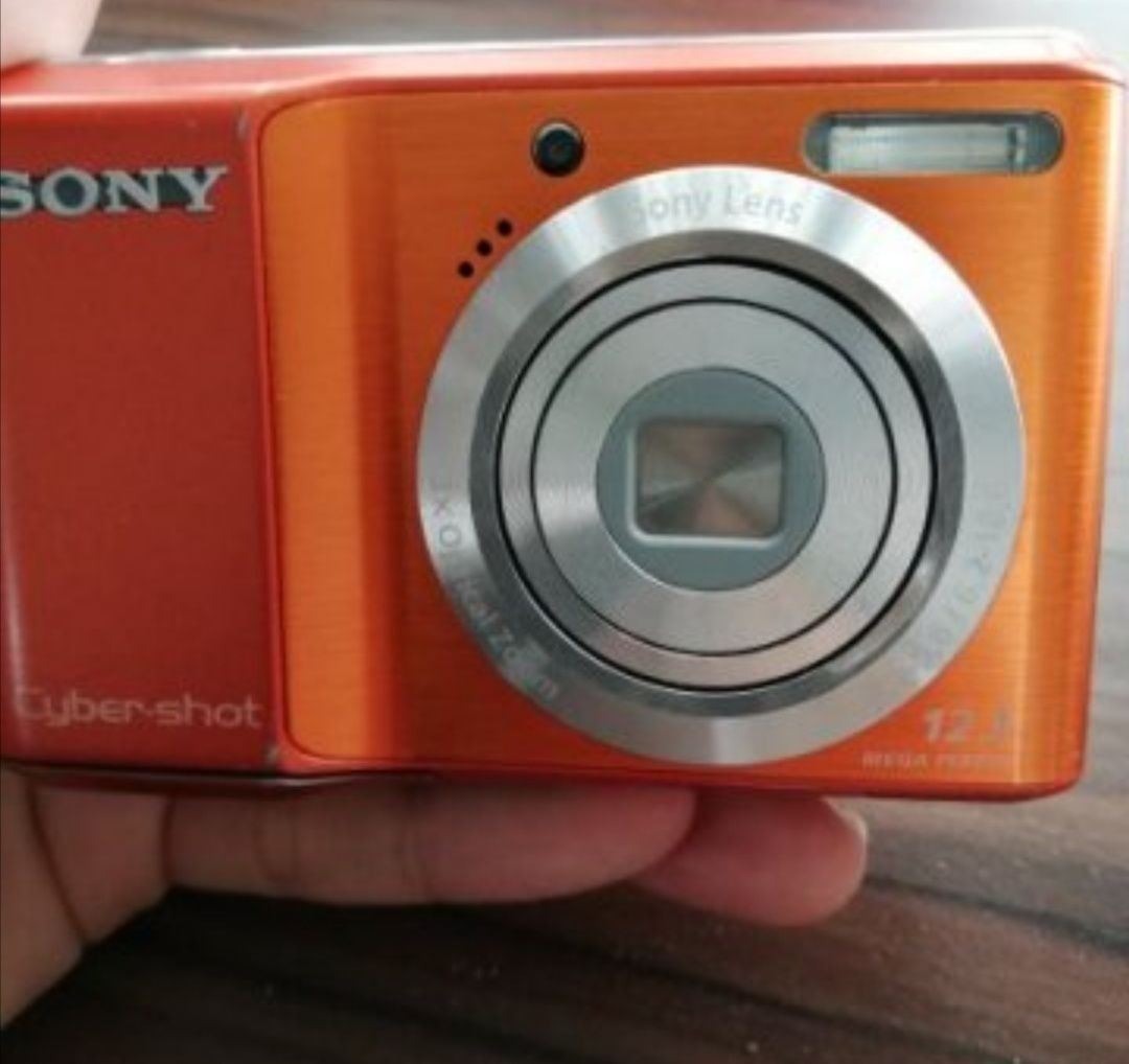 Фотоапарат SONY 12 mpxl