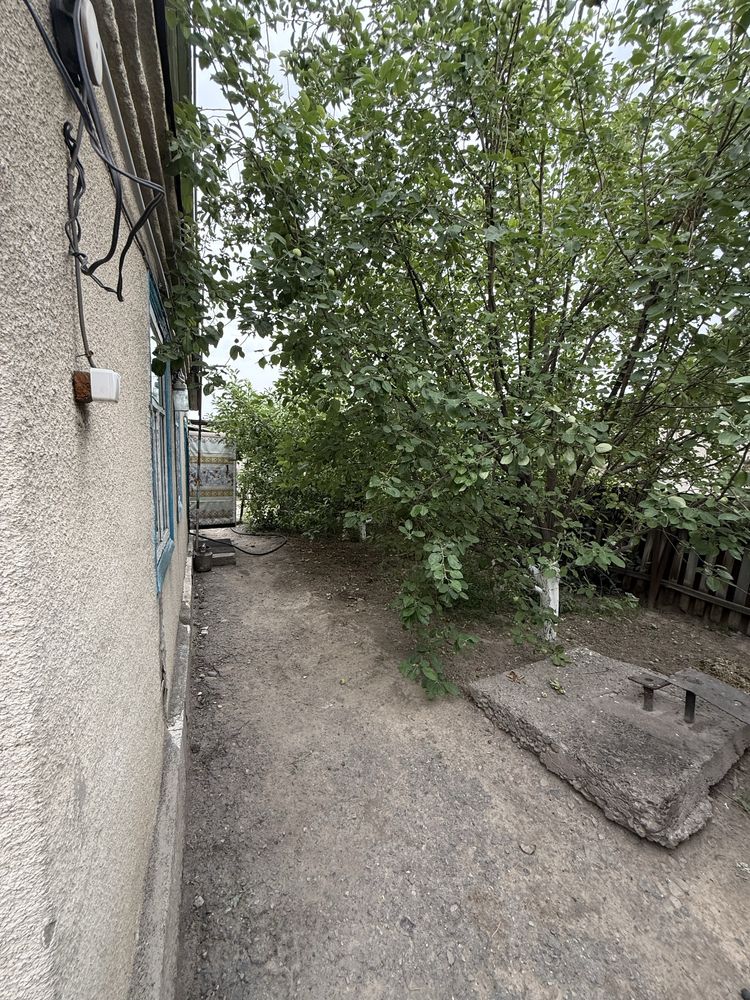 Дом с пристройкаии.