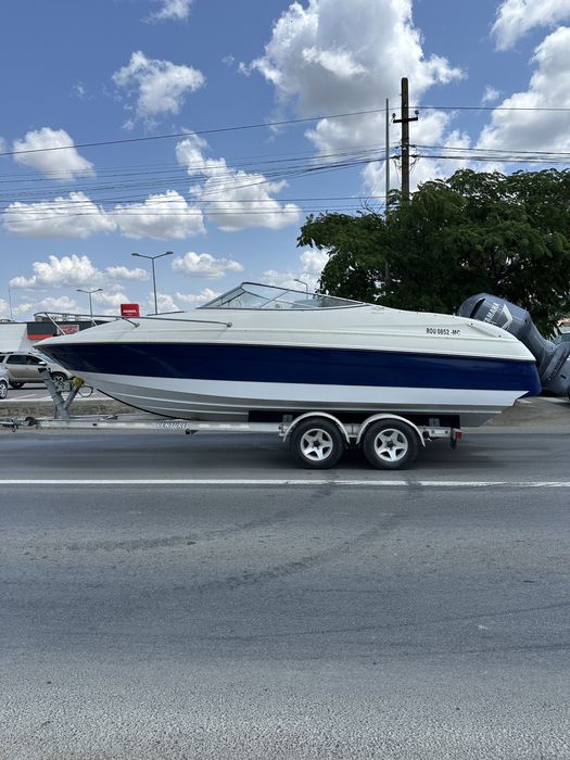 Bayliner 2252 Ls cu cabina Yamaha F250 cp