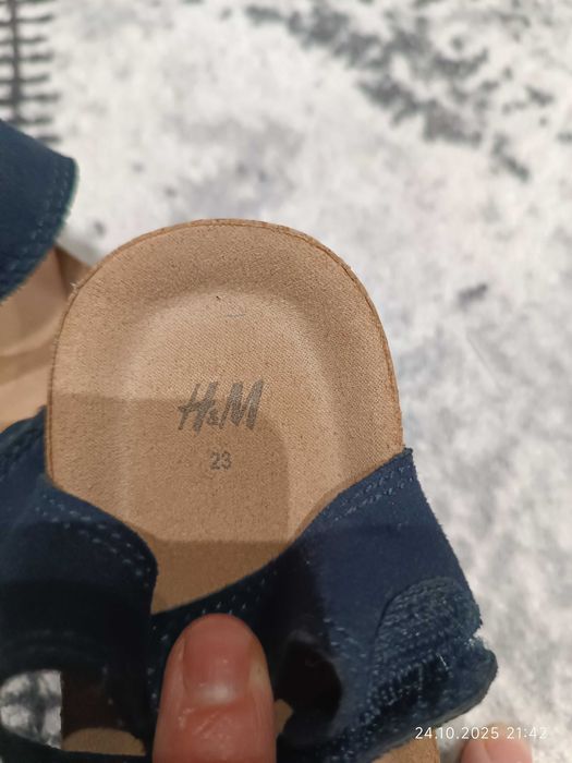 Сандали H & M за момиче