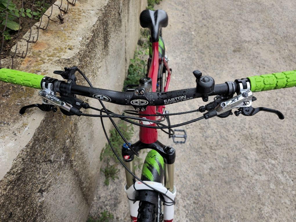 Canyon Nerve 26 цола М размер. Като нов, Rockshox,  Fox.