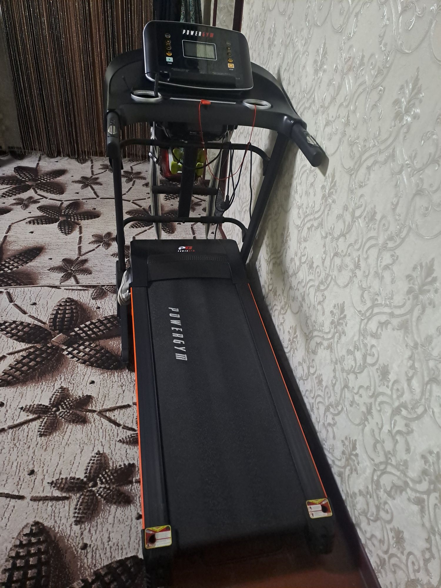 Беговая дорожка РОWERGYM.