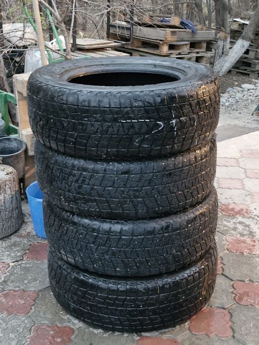 Зимние шины Bridgestone blizzak dm-v1 r18