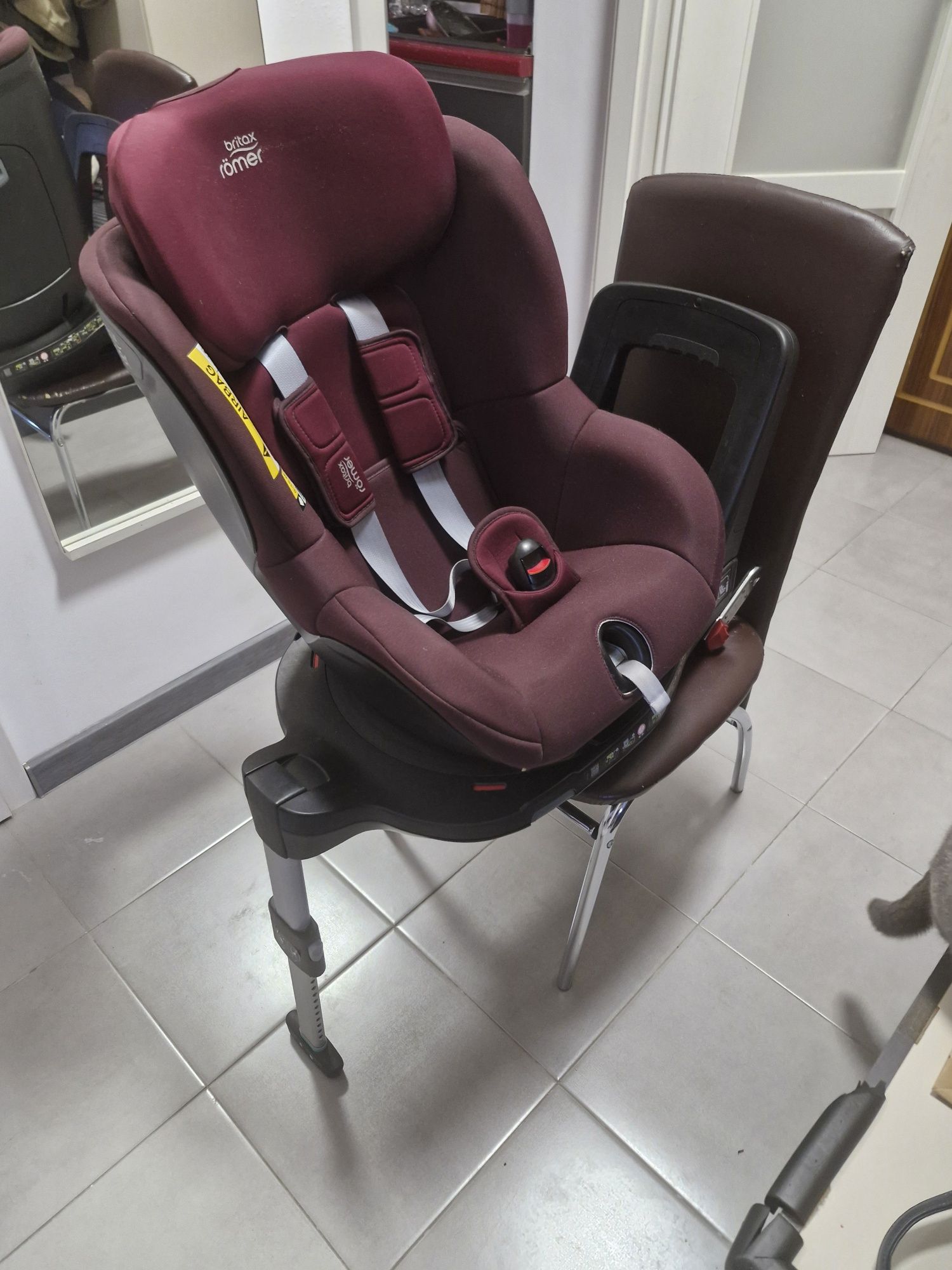 Scaun auto 360 Britax Romer, M