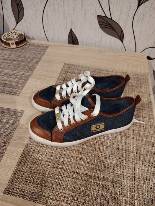 Vand încălțăminte 37