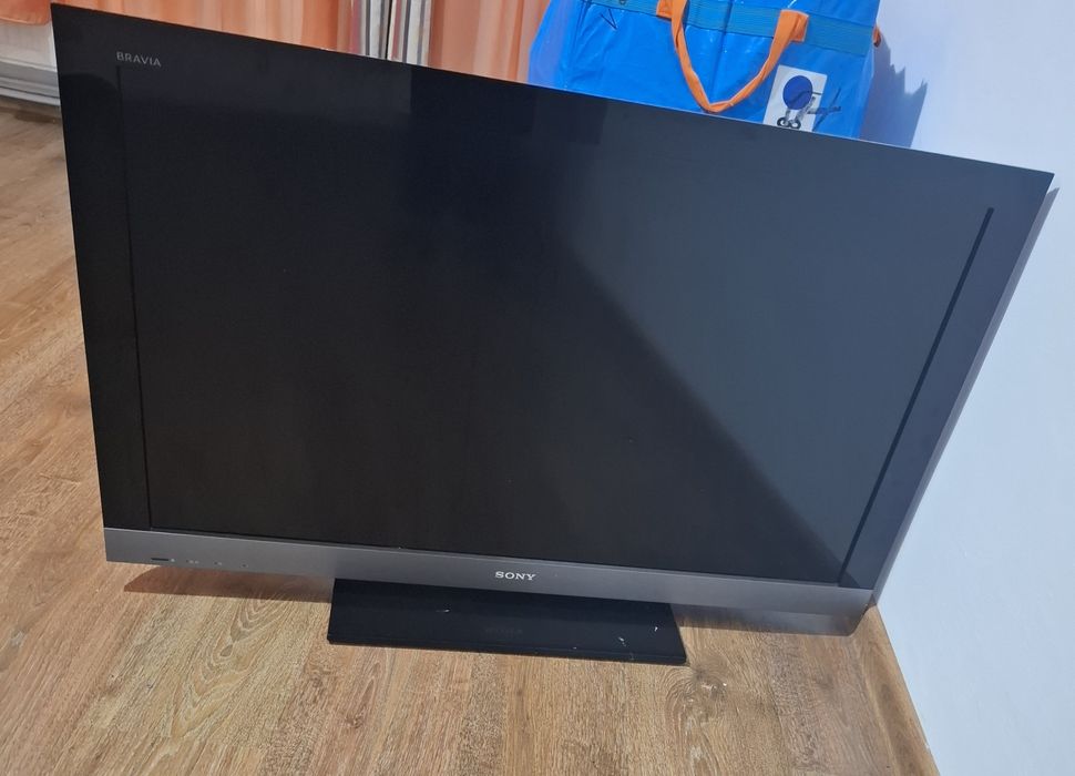 Televizor Sony, în stare foarte bună.