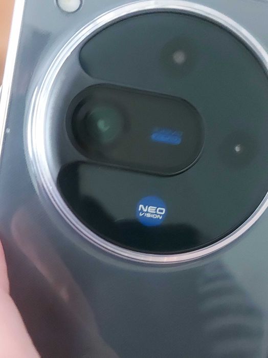 Продавам 5G UG Phone U26