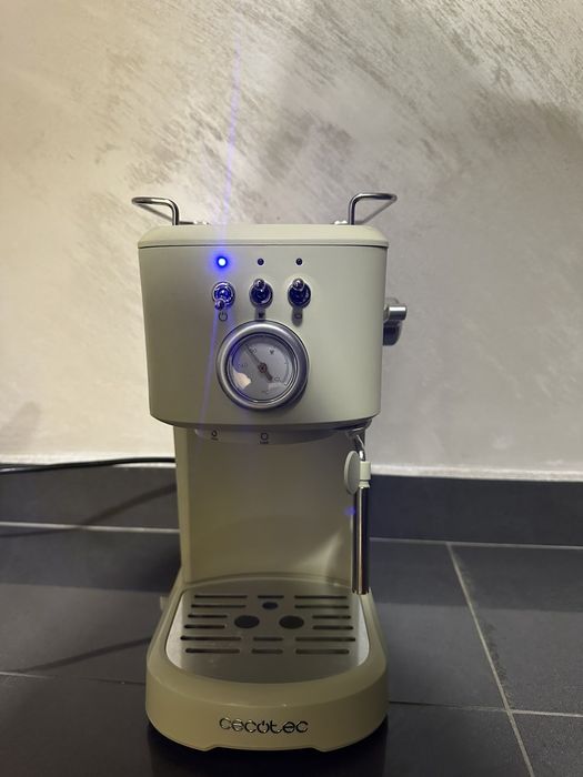 Кафемашина Cecotec Power Espresso 20 Retro Green