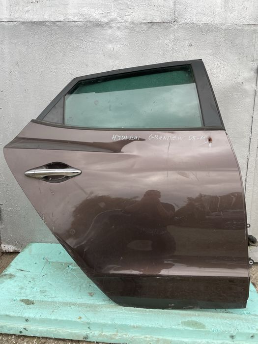 Задна дясна врата за Hyundai IX35 Хюндай ИХ35  2009-2015г