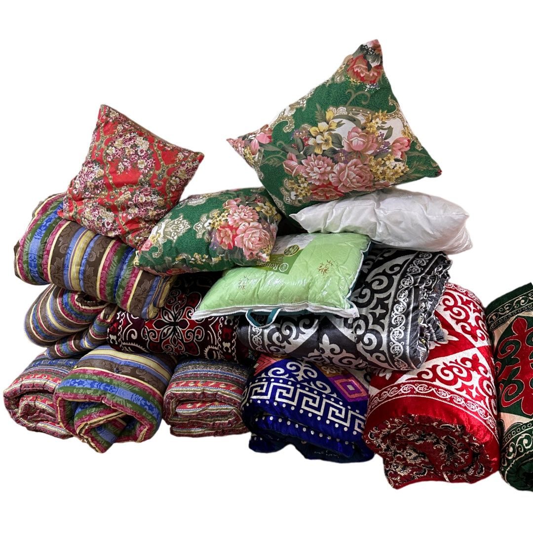 Рабочие матрасы, корпе, одеяло, подушка, постельное белье