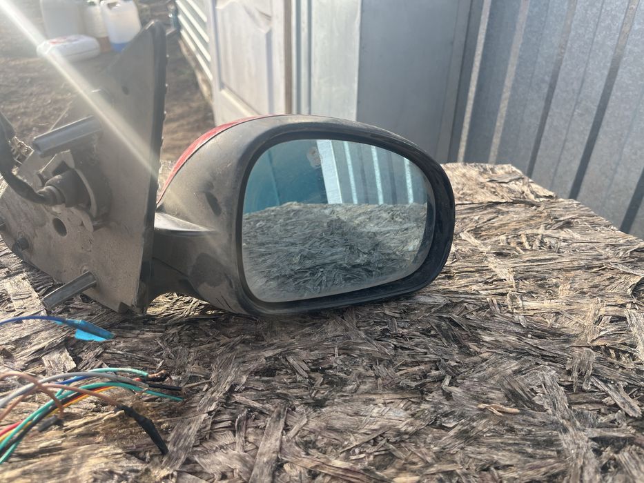 Продам запчасти на авто  мазда