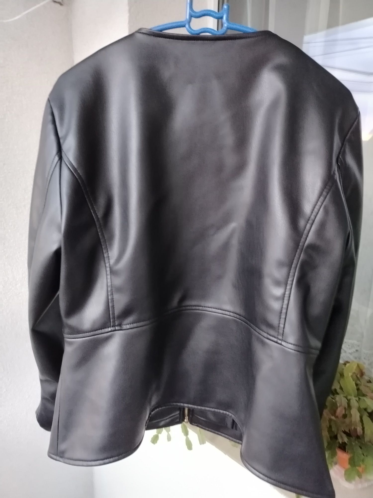 Черно кожено яке ZARA XL