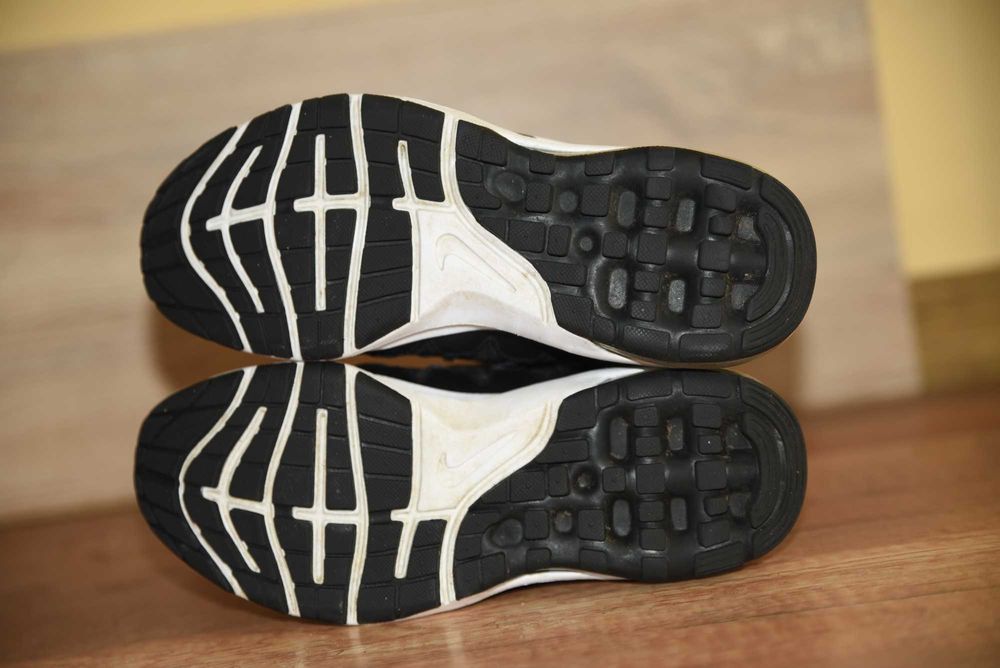 Nike Оригинални маратонки 38.5 номер