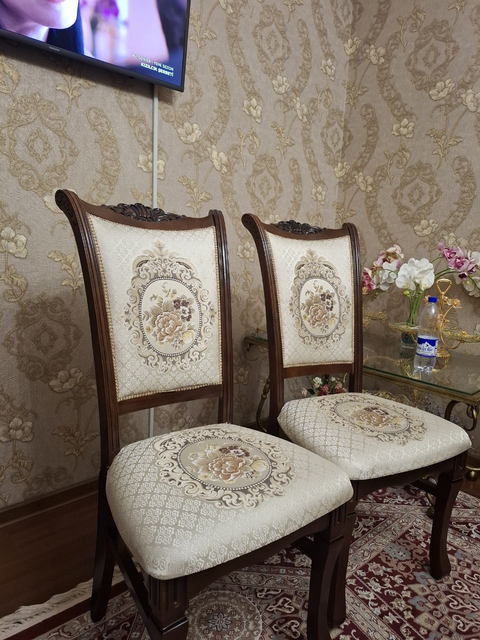 Комплект стол-стулья, Орех