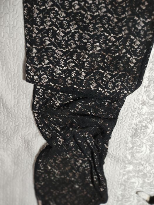 Rochie lungă din dantelă fără spate