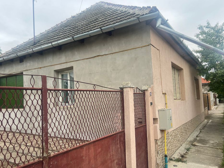 Casa de vanzare Chisineu Cris , Razboieni 30 .