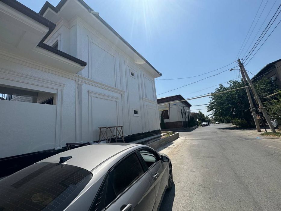 Фасатга узок турадигани бу травертин