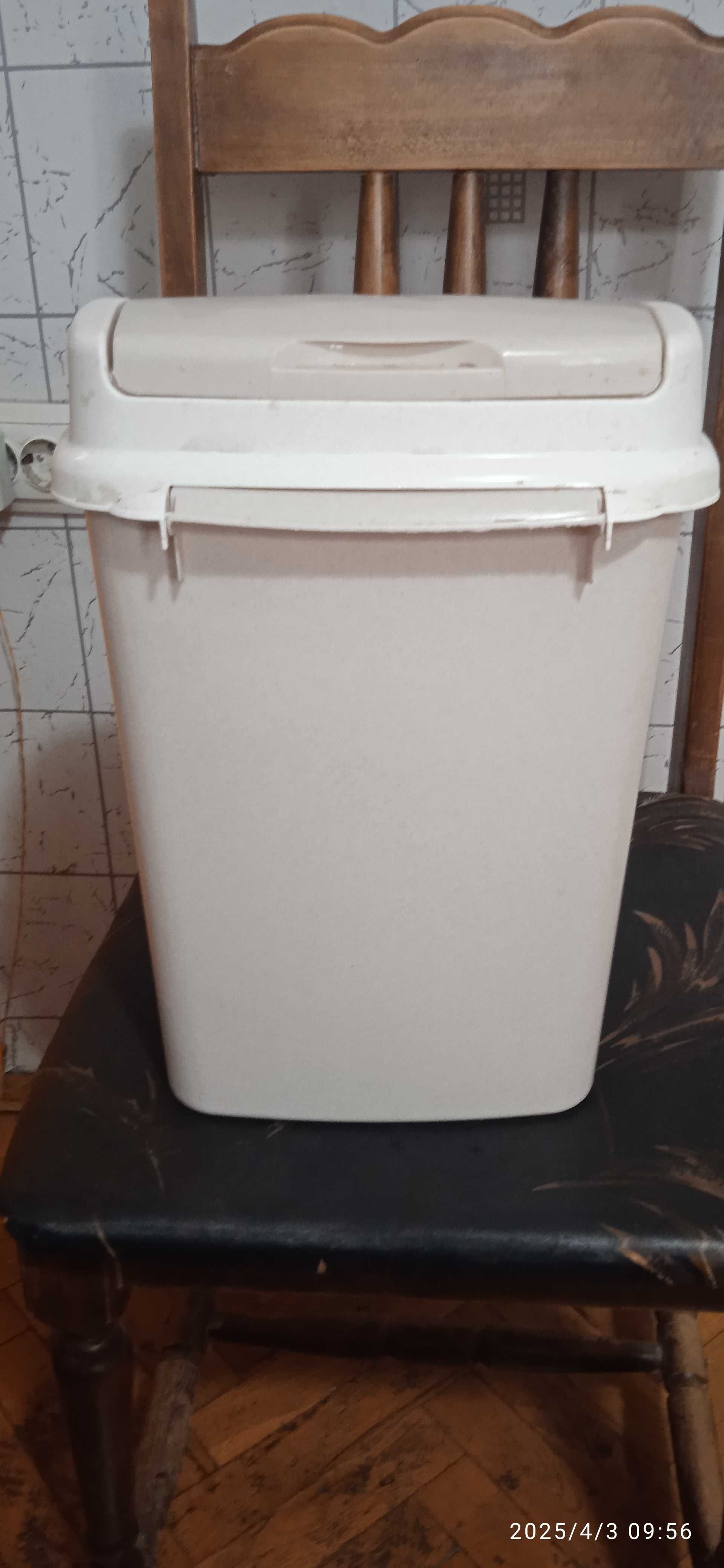 Кошче за боклук 10л и 8л