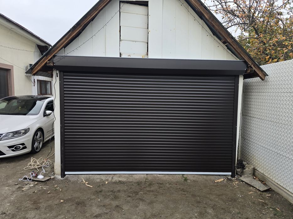 Usi garaj tip Rulou Aluminiu