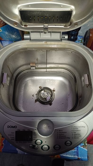Mașina de pâine Domo B3550