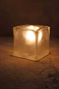 Lampa veioza ice cube, cub de gheata din sticla