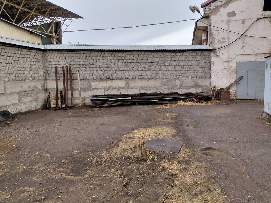 Сдаётся земля в аренду.