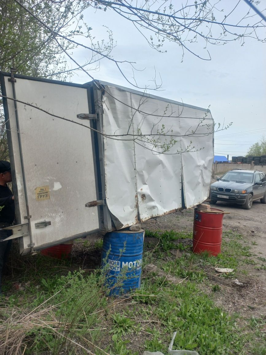 Продам термобудку б/у аварийная 220000 т