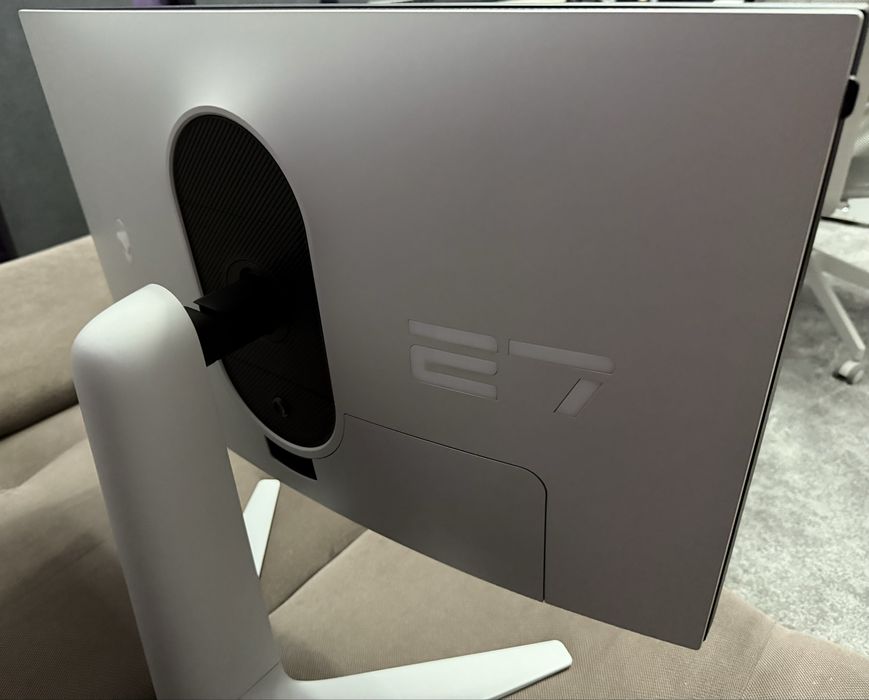 Monitor Alienware AW2723DF, IPS, 240hz (Dell, LG, Asus, Philips)