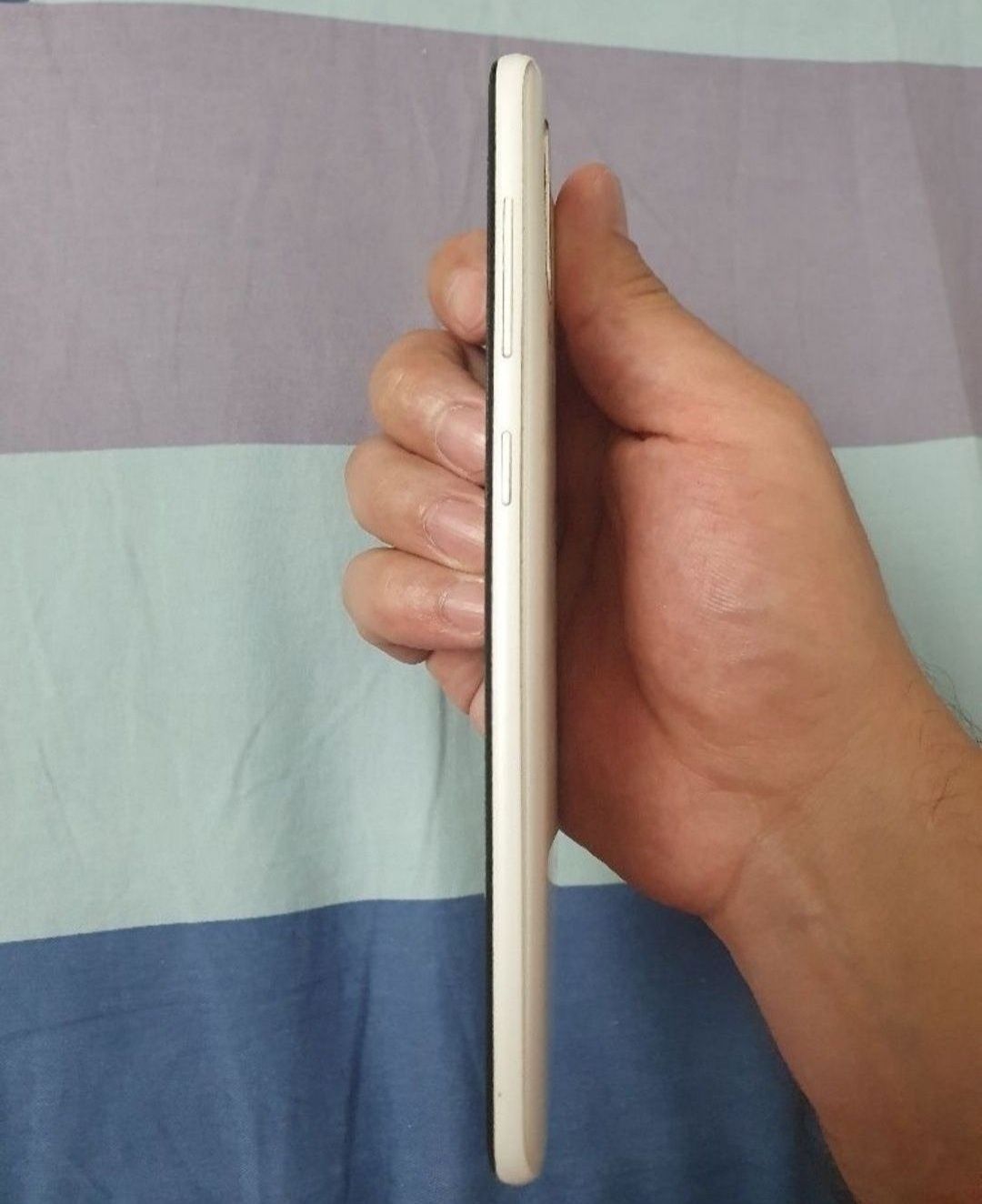 Srochna Sotiladi Samsung Galaxy A30s 3/32Gb sastayaniya yaxshi zor