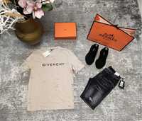 tricouri barbati Givenchy