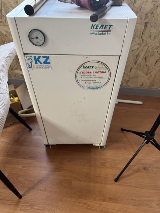 Продается Котел газовый на 200 м. кв.