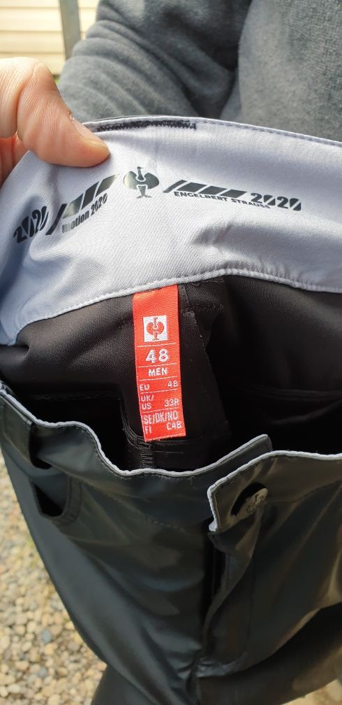 Vând pantaloni impermeabili ENGELBERT Strauss model 2020 diverse nr.