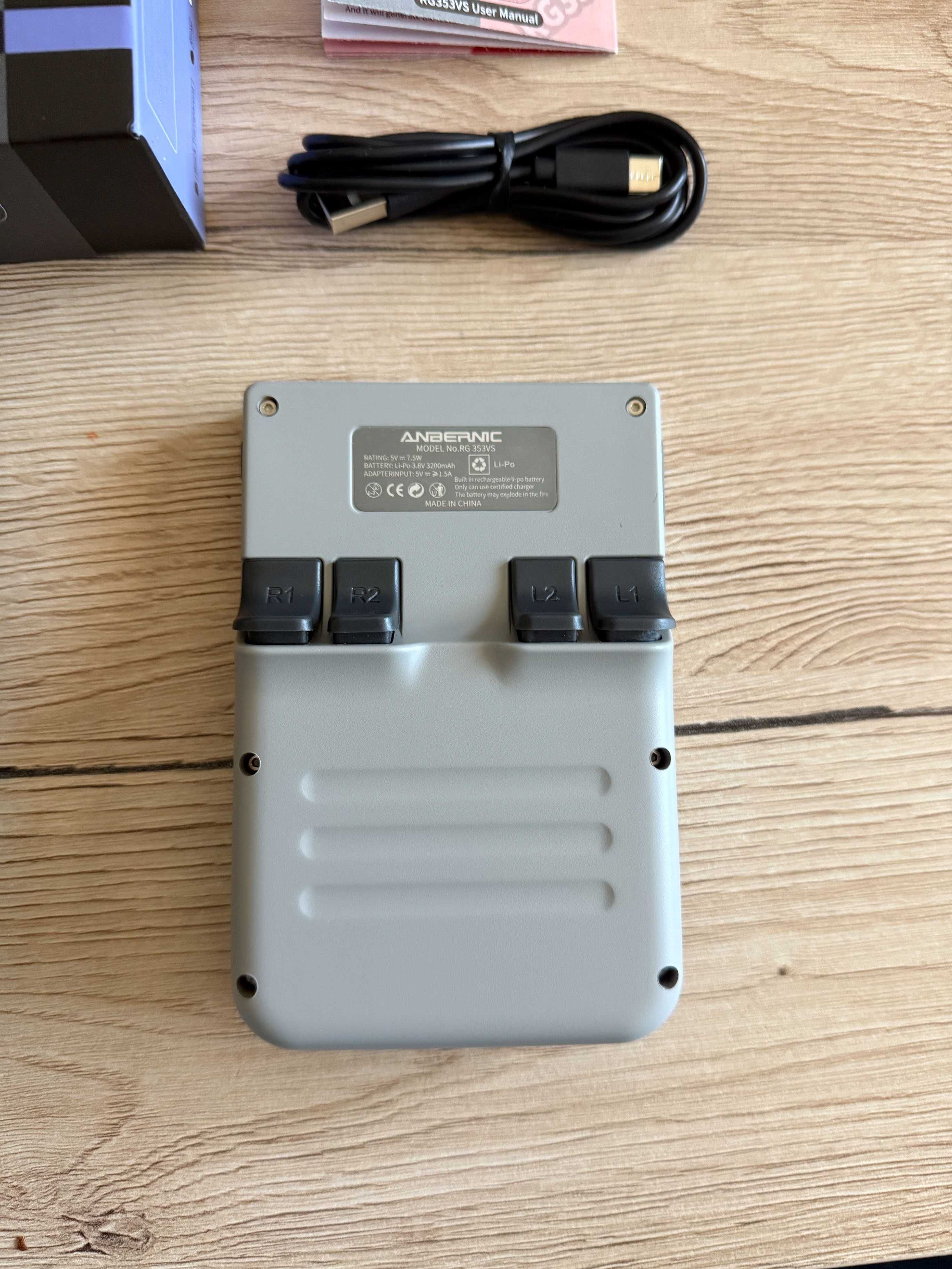 Ретро гейминг конзола Anbernic RG353VS