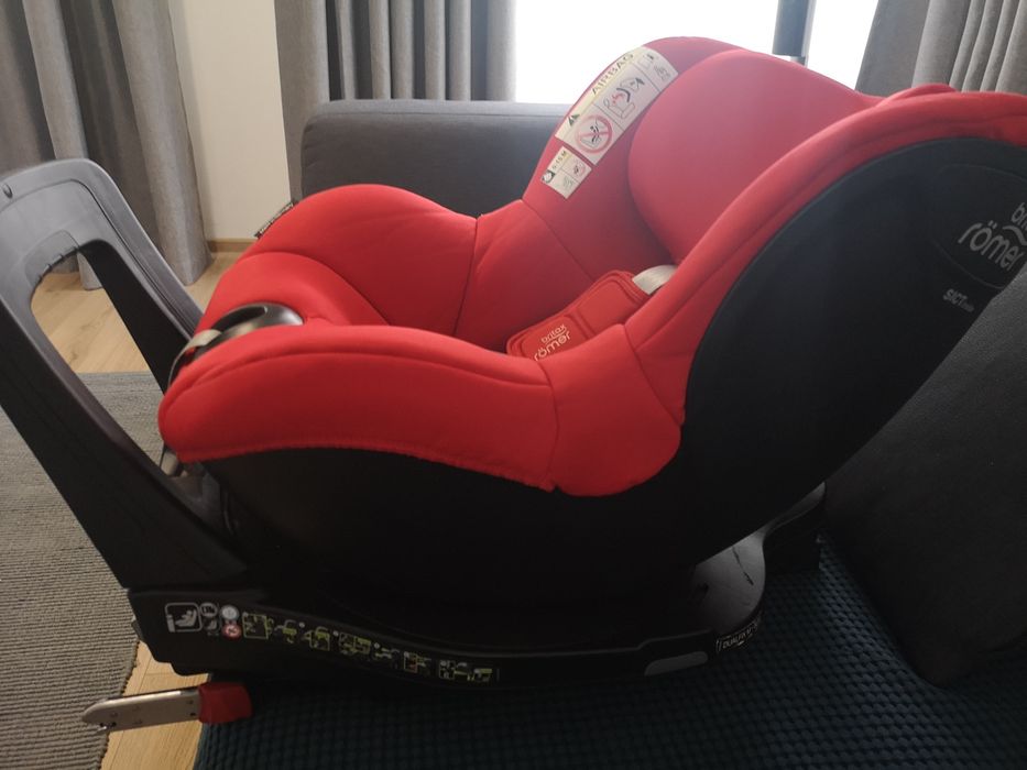 Britax Romer Dualfix M i-size Fire Red