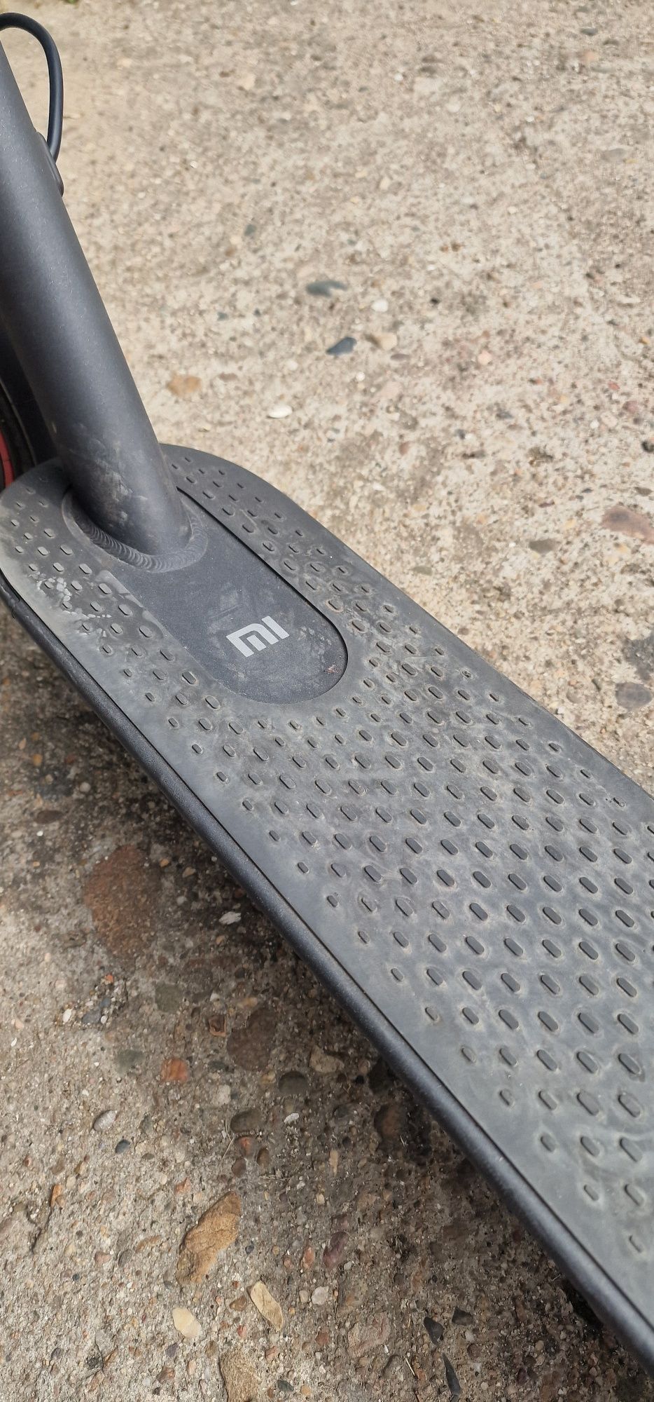 Тротинетка xiaomi.