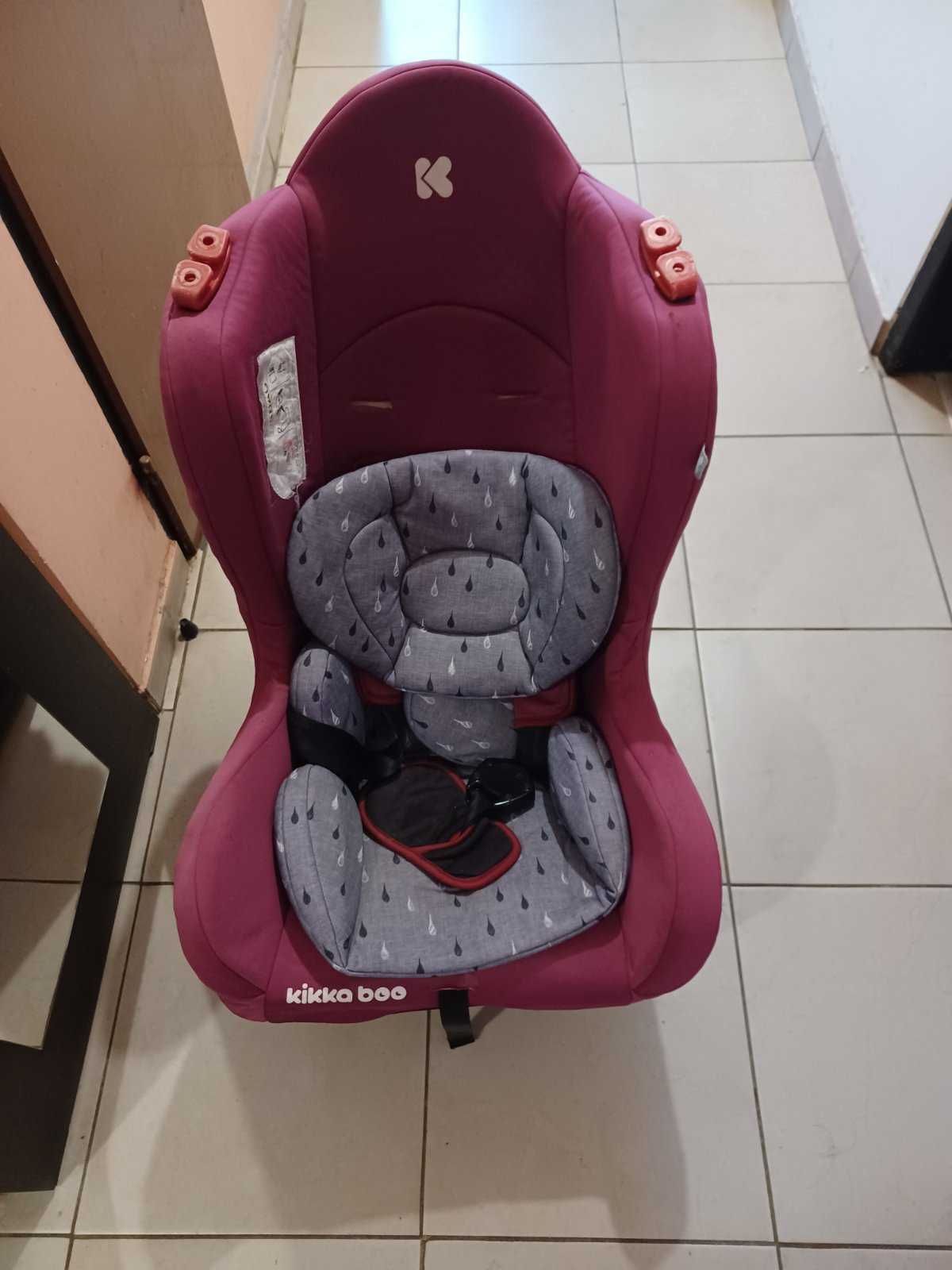 Продавам столче за кола kikkaboo